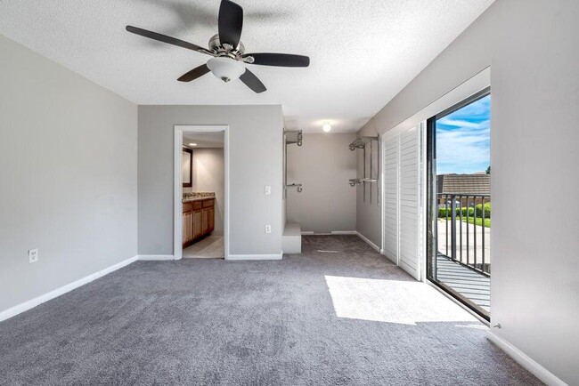 Building Photo - 117 1st Way