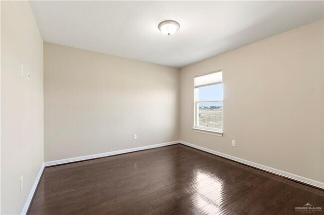 Building Photo - 2414 Rocky Mountain Ave