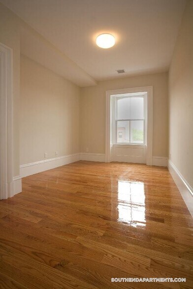 Building Photo - 656 Massachusetts Ave