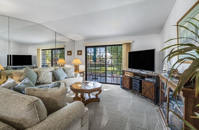 Primary Photo - Stylish Palm Springs Condo with Private Po...