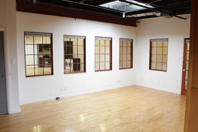 Building Photo - 5401 Alvern Cir