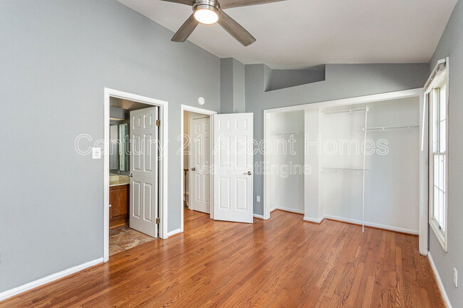 Building Photo - 5028 9th St S