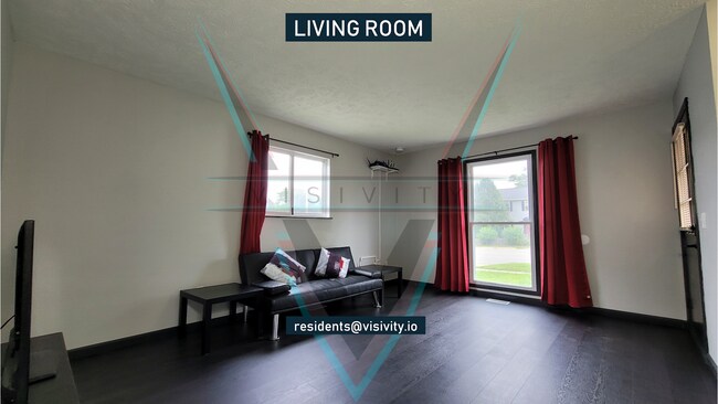 Building Photo - 1649 Coolidge Rd