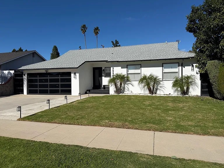 Building Photo - 20345 Gresham St