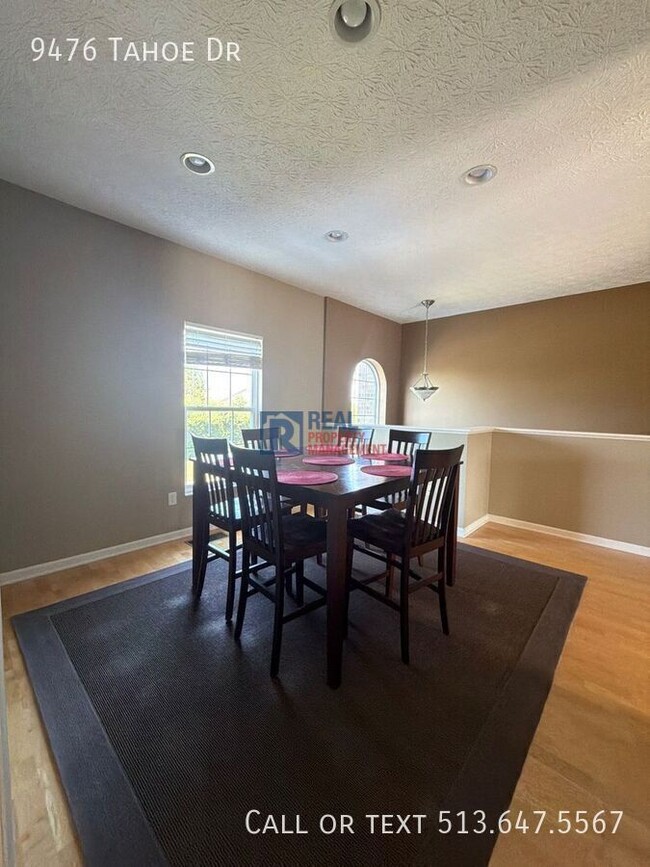 Building Photo - 9476 Tahoe Dr