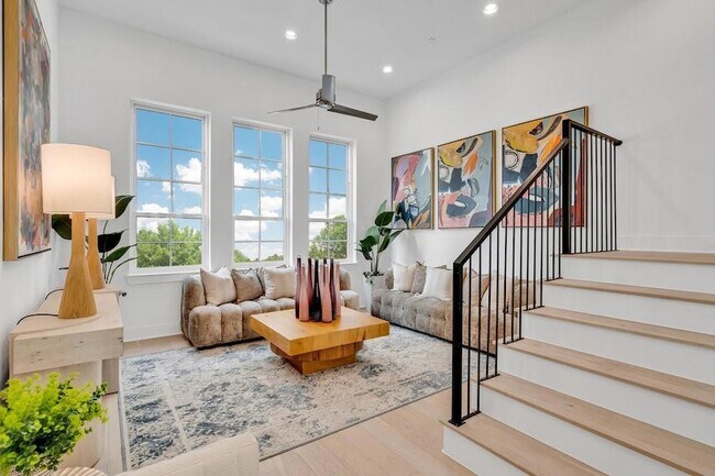 Building Photo - 276 Pullman Ct