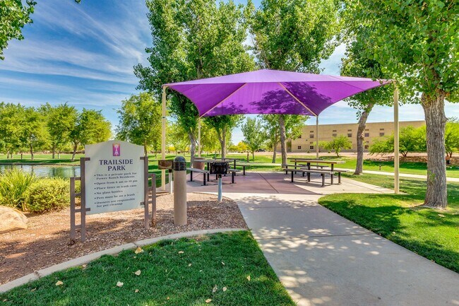 Building Photo - Gorgeous 3 bed/2 bath in Power Ranch!