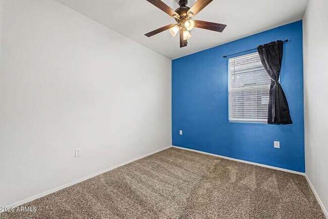 Building Photo - 30777 W Picadilly Rd