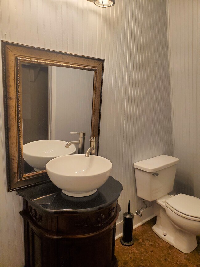 Building Photo - 4704 Great Oaks Dr