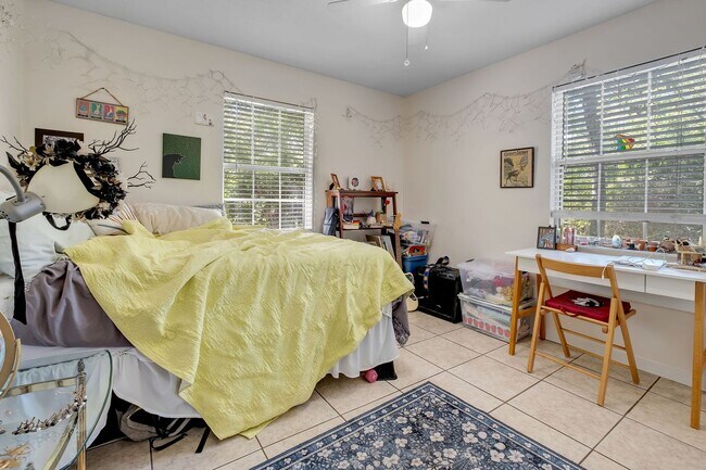 Building Photo - Updated Home Off Old Bainbridge Road