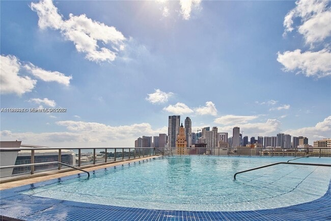 Building Photo - 888 Biscayne Blvd