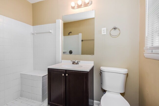 Building Photo - 4910 Springdale Rd