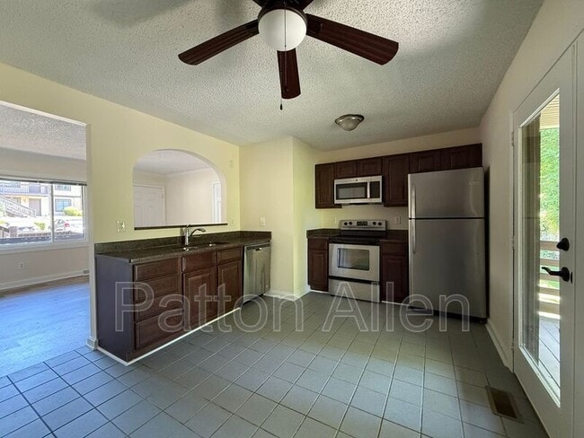 Building Photo - 55 Dawnwood Cir