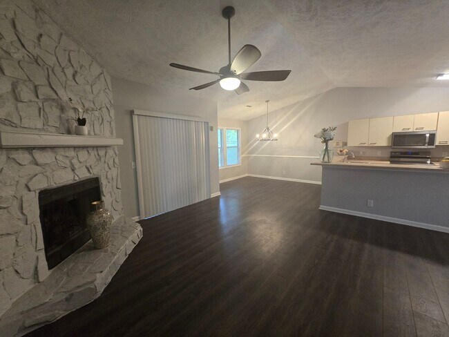 Building Photo - 6764 Willowbrook Dr