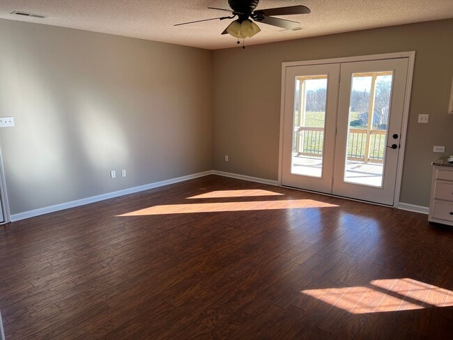 Building Photo - Cool Springs  - 4 BR / 2 BA