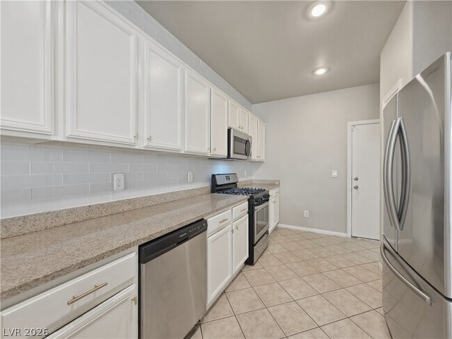 Building Photo - 9305 Gold Dove Ct