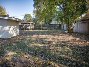 Building Photo - Beautifully Renovated 3BR/2B Home in Great Location!!