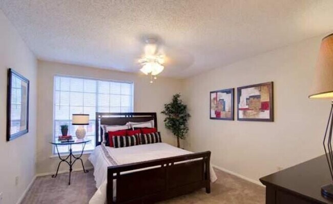 Building Photo - 2 bedroom in Stafford TX 77477