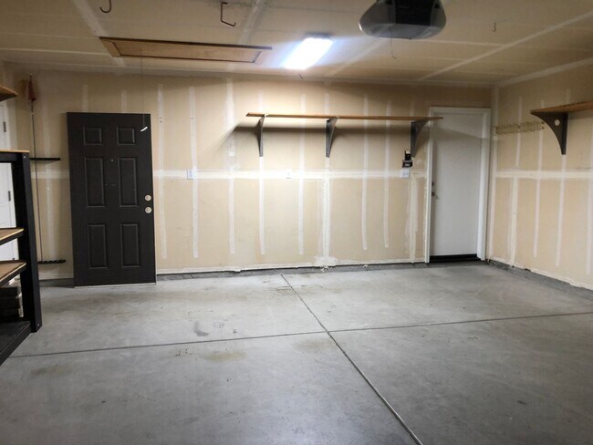 Building Photo - 4738 W Rialto Ave