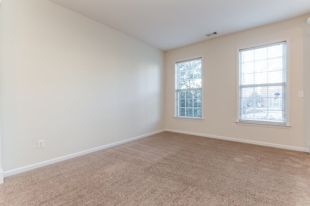 Building Photo - 3740 Ridgefair Dr