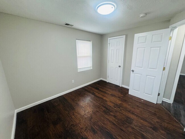 Building Photo - 20151 Crystal