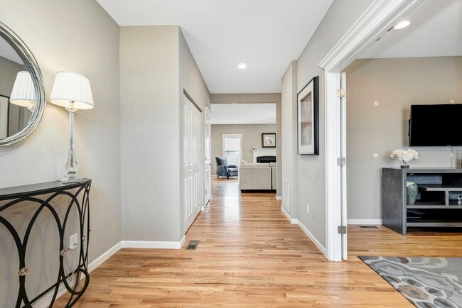 Building Photo - 7576 Bullseye Dr