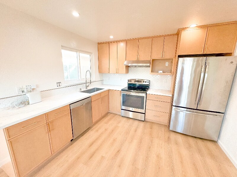 Building Photo - 12 Linden Ave