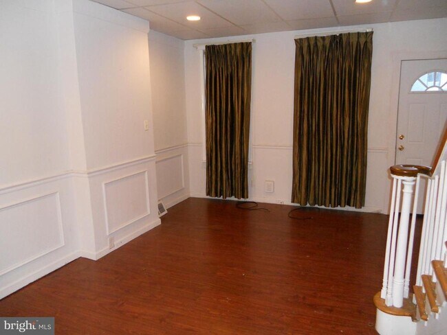 Building Photo - 3128 N Shedwick St