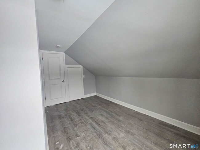 Building Photo - 35 Morris Rd