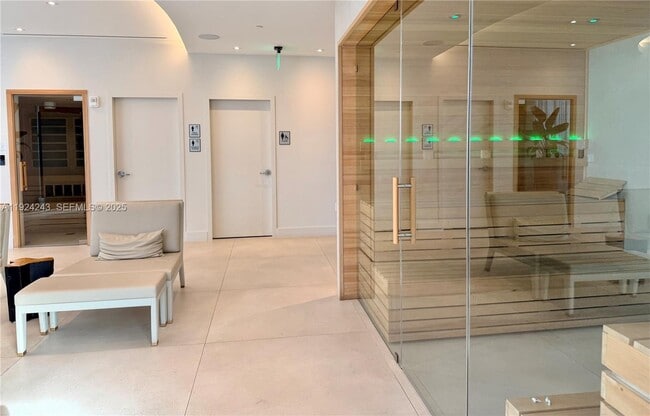 Building Photo - 488 NE 18th St