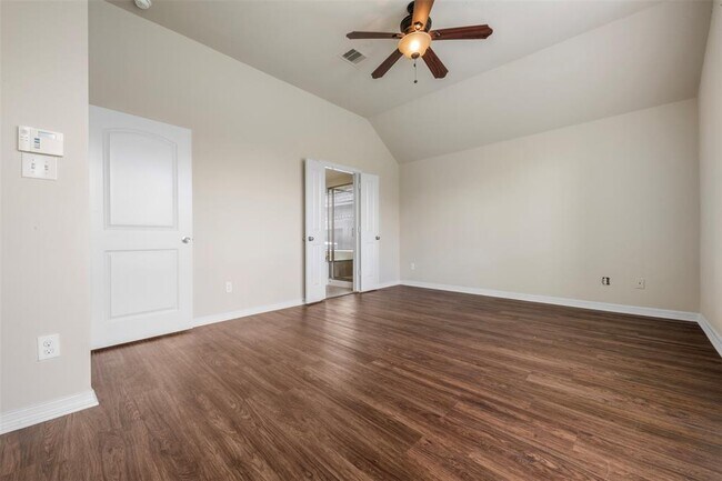 Building Photo - 2815 Everhart Terrace Dr