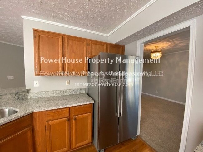 Building Photo - 605 Suwanee Lakes Cir NW