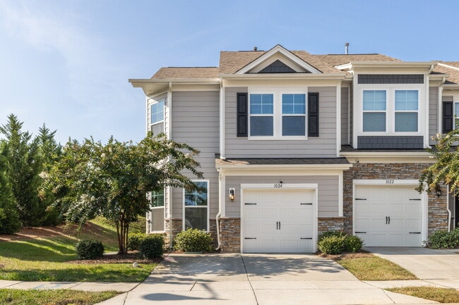 Primary Photo - 3 bedroom 2.5 Townhouse with Office in Lak...