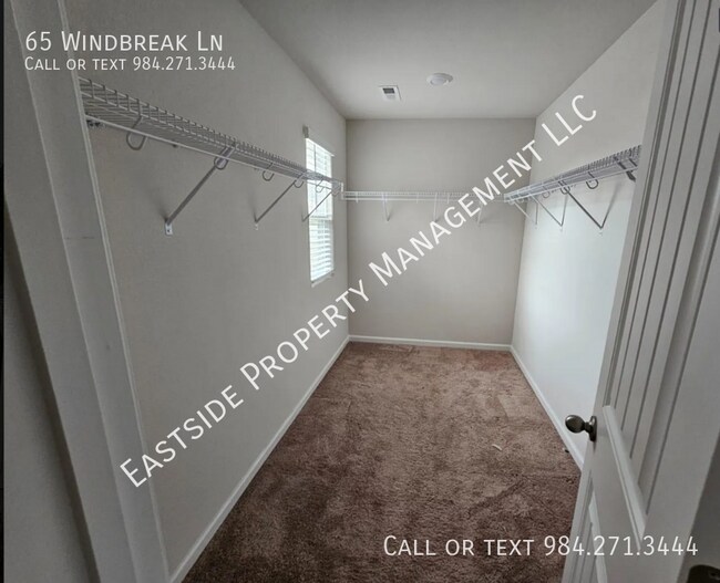 Building Photo - 65 Windbreak Ln