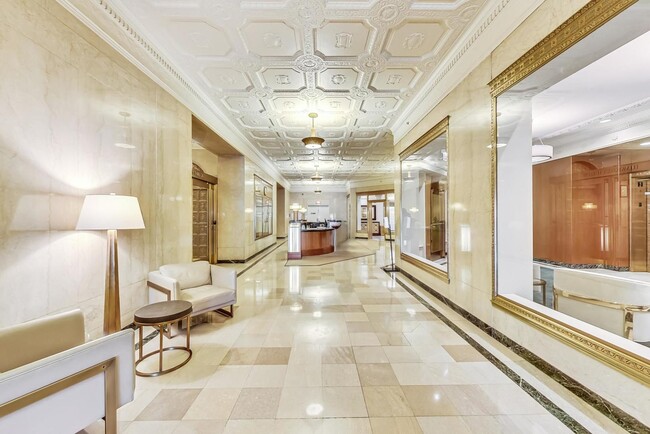 Building Photo - 310 S Michigan Ave