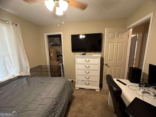 Building Photo - 432 Admiral's Walk Dr
