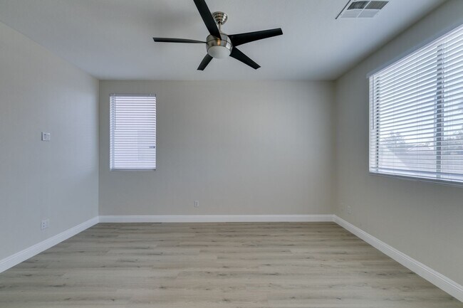 Building Photo - Charming 3-Bedroom Single-Story Home in North Las Vegas!