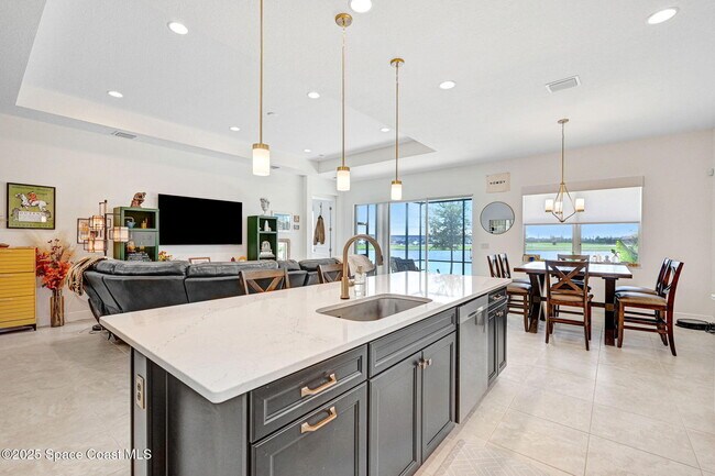 Building Photo - 2889 Avalonia Dr