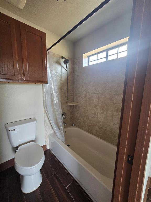 Building Photo - 143 Spring Hollow Trail