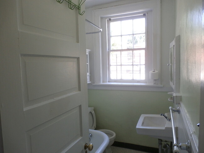 Building Photo - 211 N Arthur Ashe Blvd