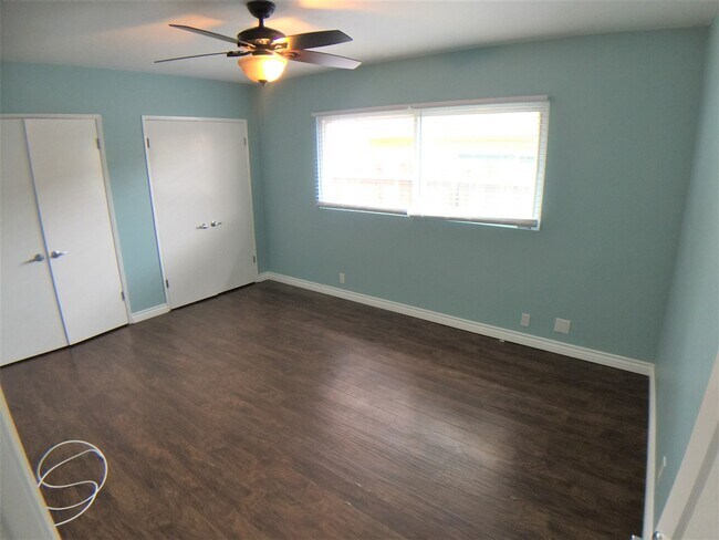 Building Photo - Spacious 4 Bed/2 Bath Spacious House for Lease in El Segundo