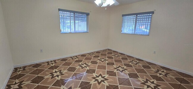 Building Photo - 17594 SE 95th Cir