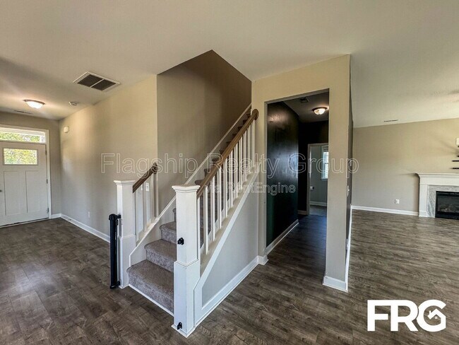Building Photo - 208 Coffman Dr
