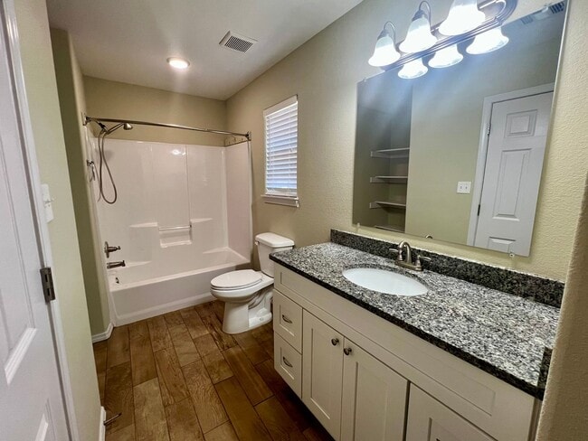 Building Photo - Beautiful 3 Bedroom Home in Southfield Heights Addition  **First Full Month's Rent FREE**