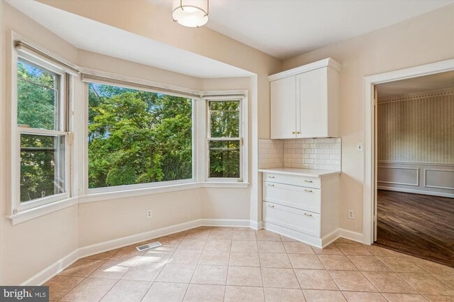 Building Photo - 7804 Lonesome Pine Ln
