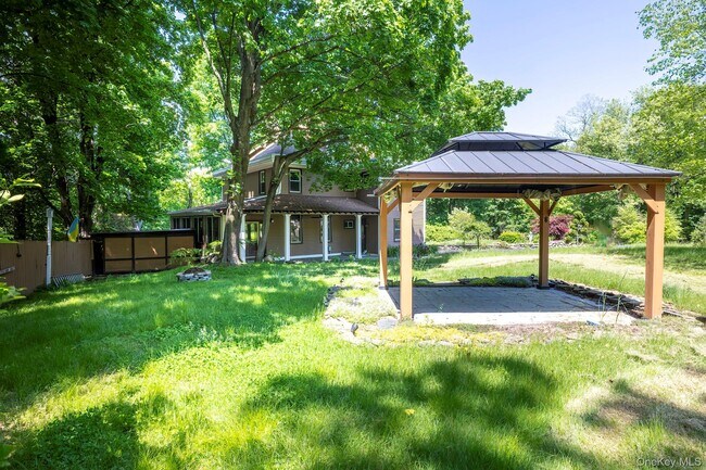 Building Photo - 65 Furnace Dock Rd