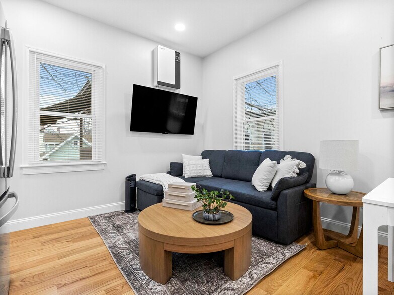 Building Photo - 1 Central Sq