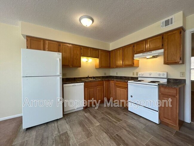 Building Photo - 1015 14th St