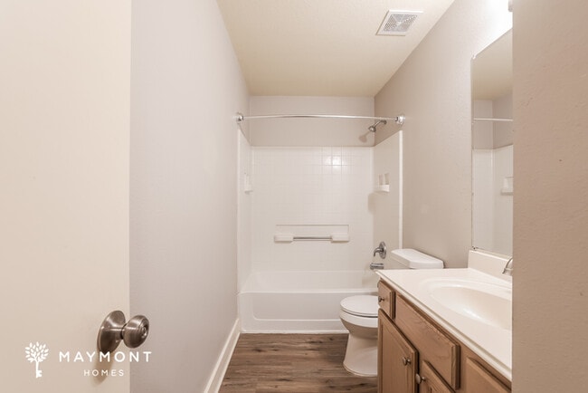 Building Photo - 26852 Haileys Mnr