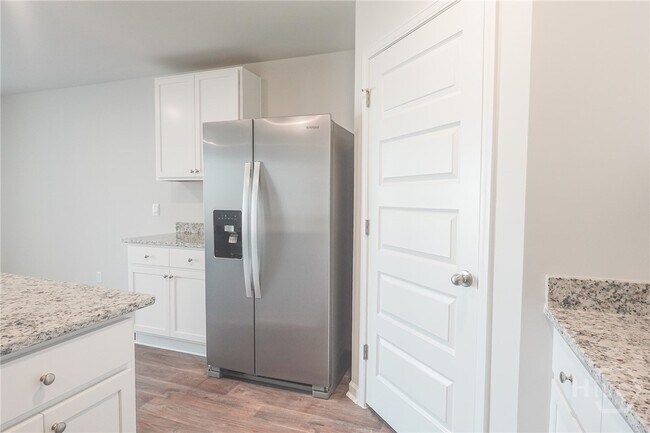 Building Photo - 511 Coconut Dr